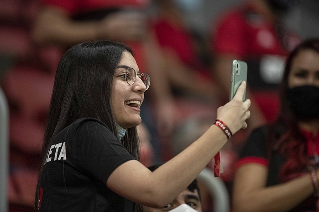 绿茵场上演 绿茵场上演